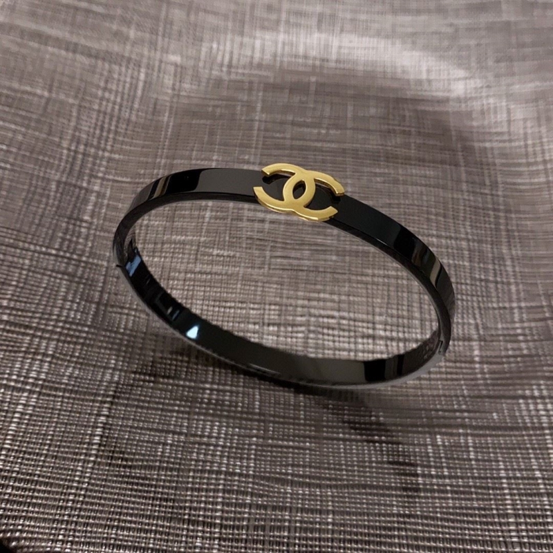 Ch**el bracelets